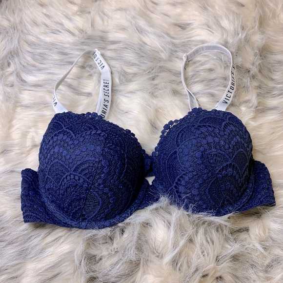 Victoria Secret Bra - Picture 1 of 1